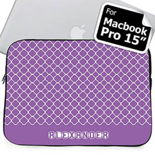 Housse Macbook Pro 15 quadrilobe lavande nom personnalisé (2015)
