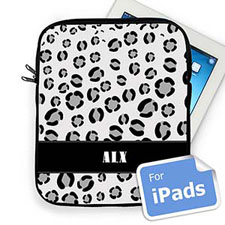 Housse iPad motif léopard noir initiales personnalisées