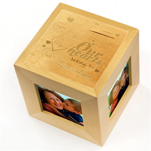 Cube photo en bois gravé nos coeurs