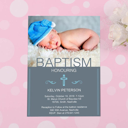 Cartes d'invitation personnalisées honorant le baptême 