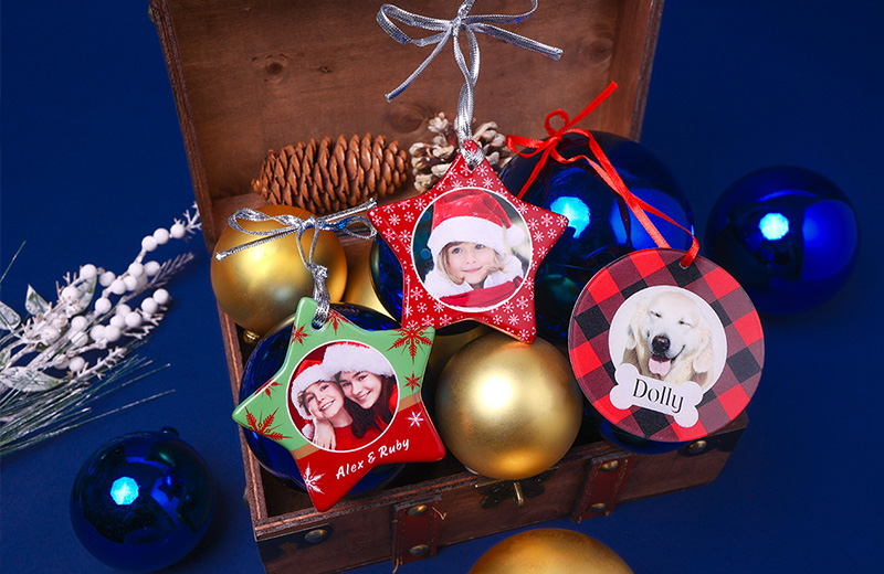 Personnalisez votre sapin de Noël avec des décorations personnalisées