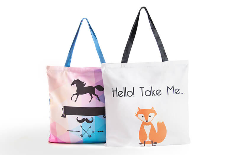 Des sacs fourre-tout personnalisés avec vos propres designs !